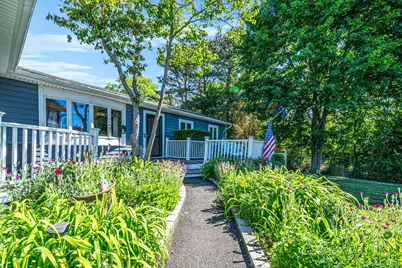 5 Megan Court, Bellport, NY 11713 - Photo 33
