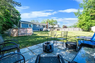 5 Megan Court, Bellport, NY 11713 - Photo 29