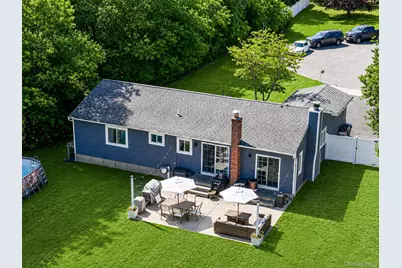 5 Megan Court, Bellport, NY 11713 - Photo 37