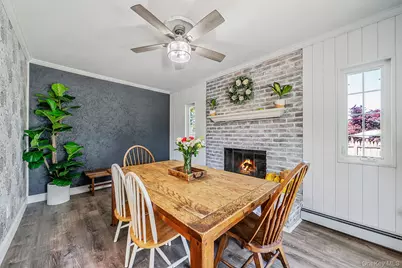 5 Megan Court, Bellport, NY 11713 - Photo 9