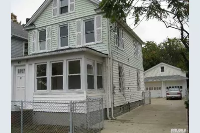 43 W Graham Avenue, Hempstead, NY 11550 - Photo 1
