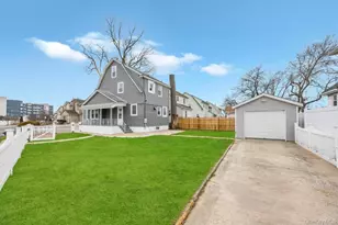 17 Sapir St, Valley Stream, NY 11580 - Photo 19