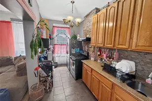 75-37 61st St, Ridgewood, NY 11385 - Photo 19