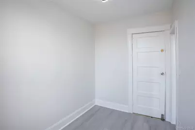 6717 Myrtle Avenue, Glendale, NY 11385 - Photo 31