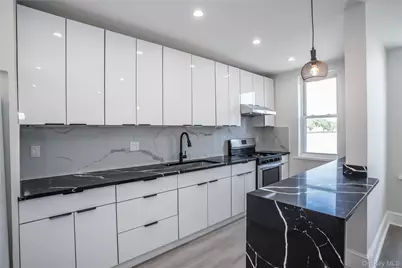 6717 Myrtle Avenue, Glendale, NY 11385 - Photo 17