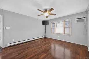 39 Boat Ln, Levittown, NY 11756 - Photo 11