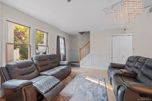 8 Independence Ct, Ridge, NY 11961 - Photo 7
