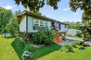 24 Dennis Dr, New Hampton, NY 10958 - Photo 3