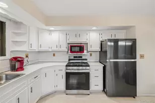 24 Dennis Dr, New Hampton, NY 10958 - Photo 13