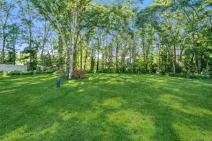 15-17 Park Woods Ln, Kings Park, NY 11754 - Photo 47