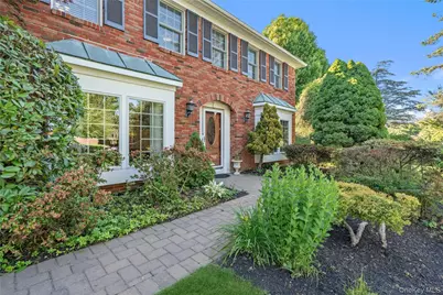 15-17 Park Woods Lane, Kings Park, NY 11754 - Photo 3