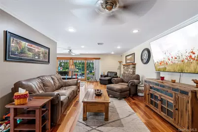 15-17 Park Woods Lane, Kings Park, NY 11754 - Photo 7