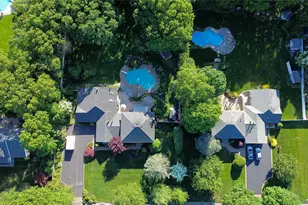 15-17 Park Woods Ln, Kings Park, NY 11754 - Photo 49
