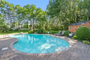 15-17 Park Woods Ln, Kings Park, NY 11754 - Photo 45