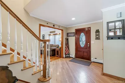 15-17 Park Woods Lane, Kings Park, NY 11754 - Photo 5