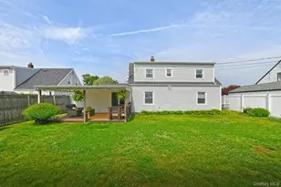 35 Ranch Ln, Levittown, NY 11756 - Photo 33