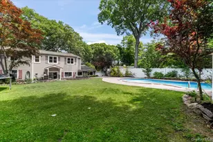 8 Walnut Pl, Huntington, NY 11743 - Photo 23