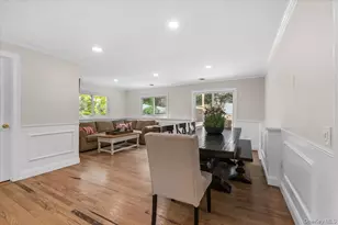 8 Walnut Pl, Huntington, NY 11743 - Photo 9