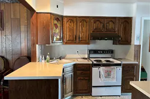 3 Peter Rd, Hicksville, NY 11801 - Photo 7