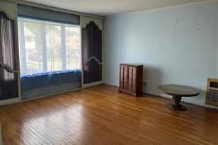 3 Peter Rd, Hicksville, NY 11801 - Photo 3