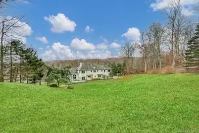 22 Golden Road, Suffern, NY 10901 - Photo 7