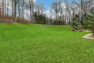 22 Golden Rd, Suffern, NY 10901 - Photo 5