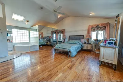 36 Elaine Drive, Oceanside, NY 11572 - Photo 11