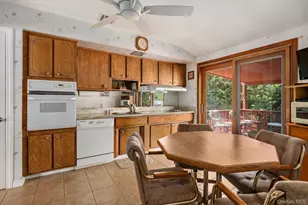 1 Eliot Ct, Syosset, NY 11791 - Photo 7