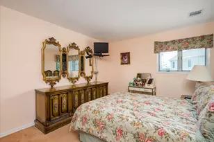 1 Eliot Ct, Syosset, NY 11791 - Photo 13