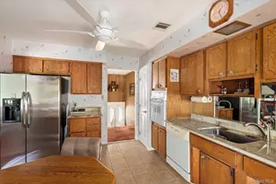 1 Eliot Ct, Syosset, NY 11791 - Photo 9