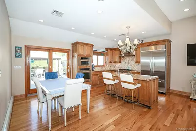 37 Seitz Drive, Bethpage, NY 11714 - Photo 9