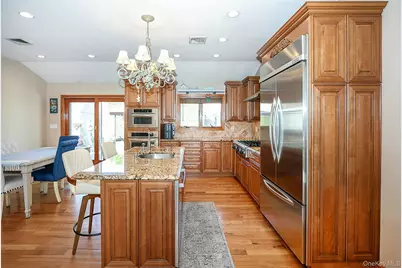 37 Seitz Drive, Bethpage, NY 11714 - Photo 5