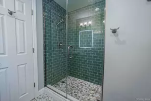 96 Eagle Ln, Hauppauge, NY 11788 - Photo 31