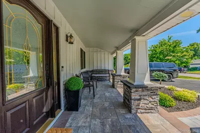 96 Eagle Lane, Hauppauge, NY 11788 - Photo 9