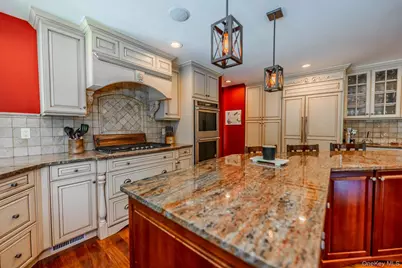 96 Eagle Lane, Hauppauge, NY 11788 - Photo 17