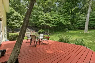 7 Diana Hill, Huntington, NY 11743 - Photo 35