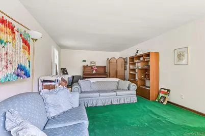 7 Diana Hill, Huntington, NY 11743 - Photo 9