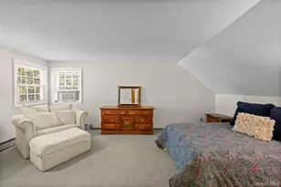 2453 Aberdeen St, East Meadow, NY 11554 - Photo 27