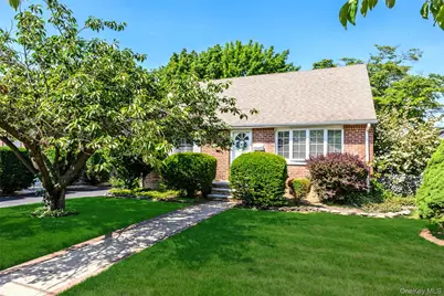 2453 Aberdeen Street, East Meadow, NY 11554 - Photo 43