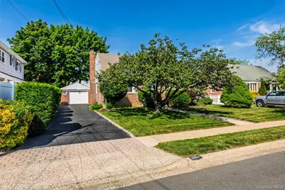 2453 Aberdeen Street, East Meadow, NY 11554 - Photo 3