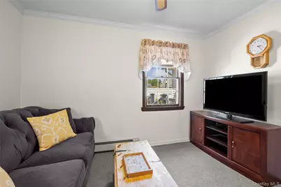 2453 Aberdeen Street, East Meadow, NY 11554 - Photo 23