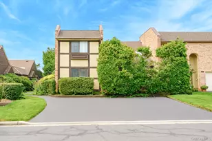 91 Southgate Cir, Massapequa Park, NY 11762 - Photo 21