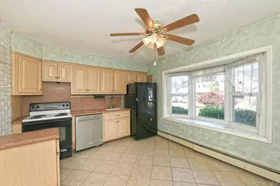 34 Prentice Road, Levittown, NY 11756 - Photo 5