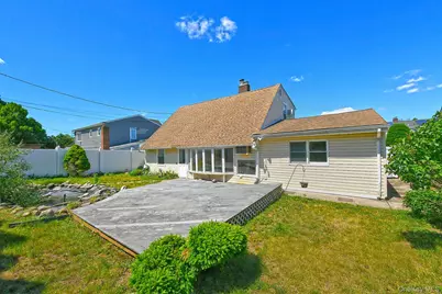 34 Prentice Road, Levittown, NY 11756 - Photo 19