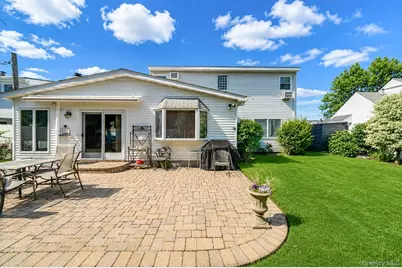 144 Blue Spruce Road, Levittown, NY 11756 - Photo 27