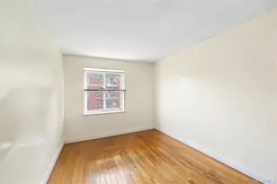 35-06 Leavitt St, Flushing, NY 11354 - Photo 11