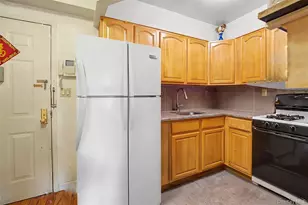 35-06 Leavitt St, Flushing, NY 11354 - Photo 3