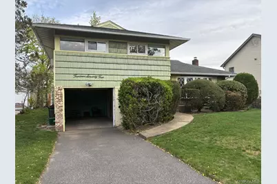 1474 Stephen Marc Lane, East Meadow, NY 11554 - Photo 1