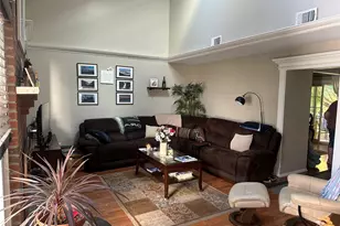 121 Village Green Ct, Warwick, NY 10990 - Photo 7