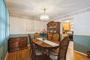 12 Swan Ln, Hauppauge, NY 11788 - Photo 5